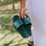 Women's ESSNTLS Slide Leaf