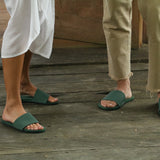 Women's ESSNTLS Slide Leaf